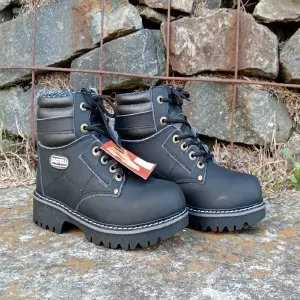 Bota vaquera Negra