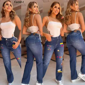 PANTALON TIPO MOM ESTAMPADO