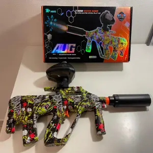 AMETRALLADORA AUG HIDROGEL - LUCES