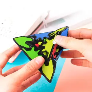 Cubo Rubik Pirámide Engranaje MFG2034
