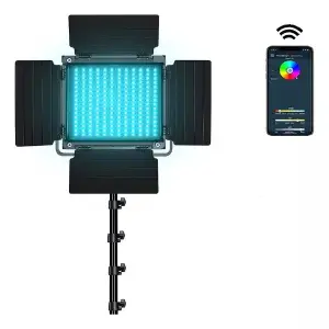 LUZ LED/ RGB ESTUDIO 660 PRO
