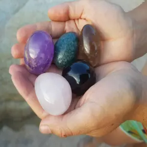 Huevos Yoni para masaje y sanación