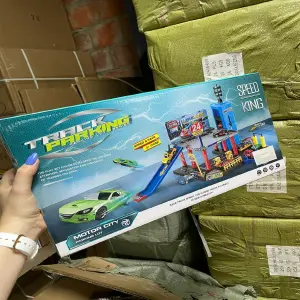 PARQUEADERO INFANTIL DE CARROS 981-35
