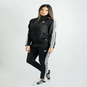 CONJUNTO ADIDAS