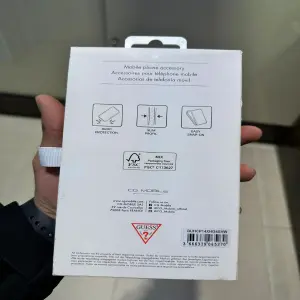 Esctuche GUESS Iphone 14 Pro Max ORIGINA