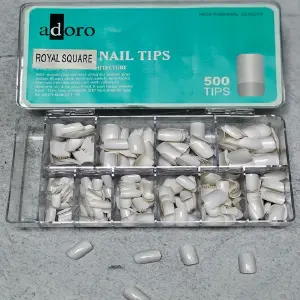 Uñas Press On ROYAL SQUARE BLANCA x500