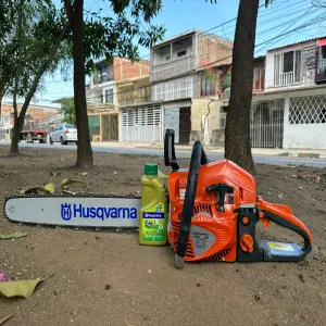 MOTOSIERRA HUSQVARNA 555