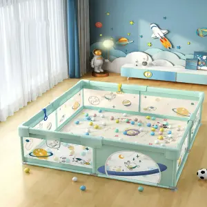CORRAL CON PELOTAS ESTAMPADO