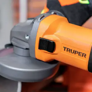 Pulidora profesional 4 1/2"-700w, Trupe