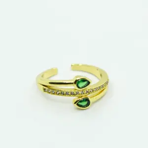 ANILLO DORADO TRIO ESMERALDA Y CRISTAL