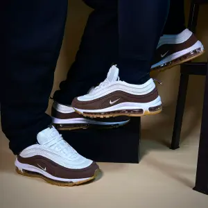 NIKE 2000
