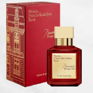 Baccarat roja caja tradicional