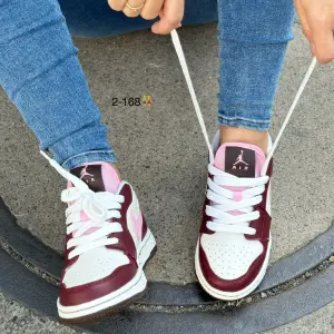 NIKE DAMA