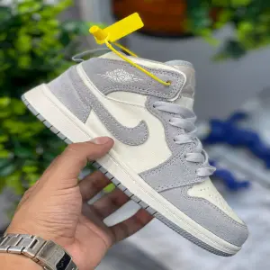 CALZADO JORDAN RETRO NIÑO CALIDAD 1.1