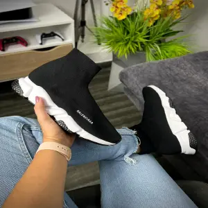 BALENCIAGA 1.1