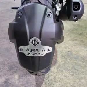 GUARDA BARRO FZ3,0