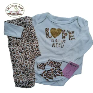 Body animal-print, con pantalon y media