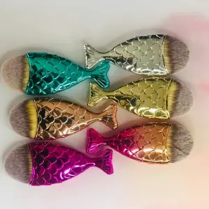 BROCHA PARA BASE COLA PEZ