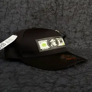 Gorras Bélicas con LLAVERO