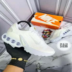 NIKE MAX DN