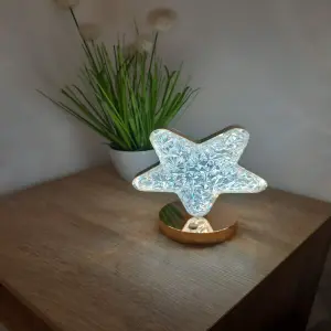 LAMPARA LED DE MESA ESTILO ESTRELLA
