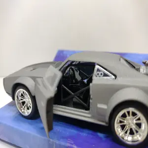 DOM´S ICE CHARGER GRIS MATE