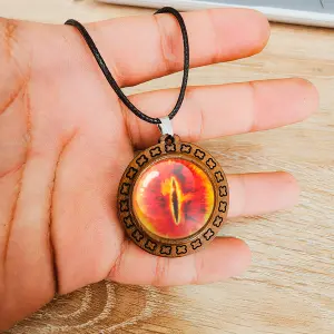 Collar Ojo De Sauro Señor De Los Anillos