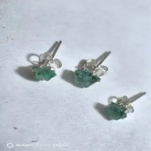 TOPOS EN PLATA Y ESMERALDA