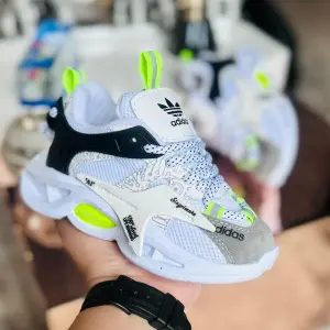TENIS PARA NIÑOS ADIDAS "AI"