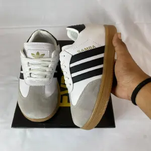 Samba Clasico Unisex blanco negro