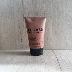CREMA CORPORAL SANTAL 33 | 200ML