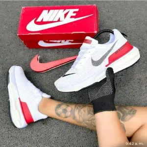 NIKE ZOOMX 009