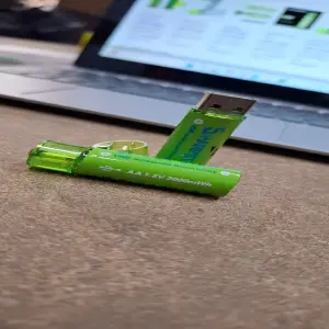 Batería Recargable AA puerto USB
