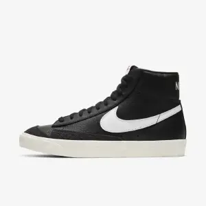 NIKE BLAZER