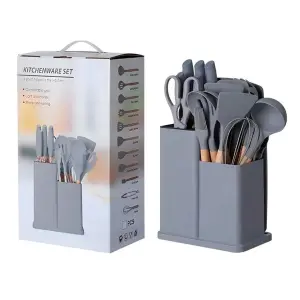UD Utensilios De Cocina 18pz