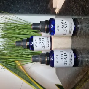 Sérum con ácido hialurónico