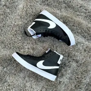 Botas Nike Blazer Mid 77
