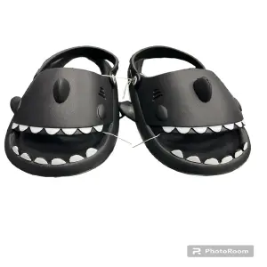 Chanclas tiburón modelo 2