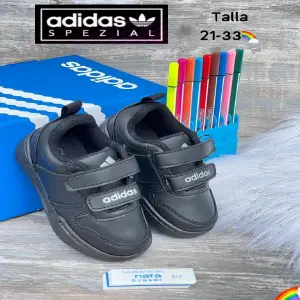 ADIDAS COLEGIAL