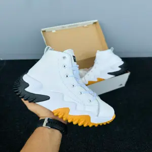 BOTA CONVER