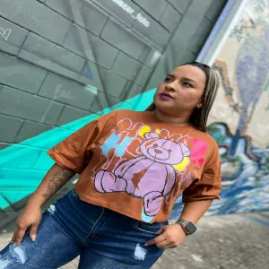 CAMISETA DAMA CORTA OVERCIZE OSO: ¡Estilo y Comodidad! - CAMISETA DAMA CORTA OVERCIZE  OSO