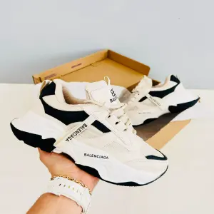 BALENCIAGA MUJER