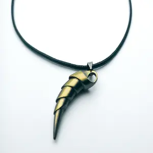 Collar Colmillo Metalico + estuche