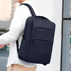 Morral Viajero antirrobo USB MANA-0058