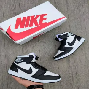 Jordan Retro 1 Satin Toe
