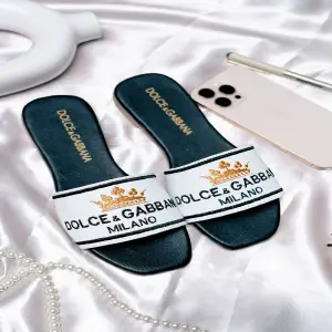 SANDALIA PLANA DOLCE