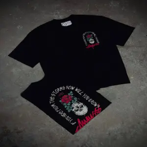CAMISETA OVERSIZE GRAFICA ROSAS