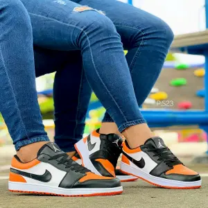 PROMO Bellos Nike Negro Naranja