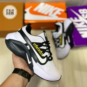 NIKE TIBURON