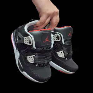 BOTA RETRO 4 🏆UNISEX